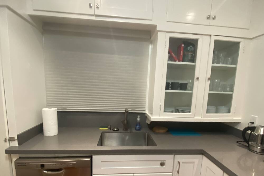 Photo of Kitchen in Central Berkeley