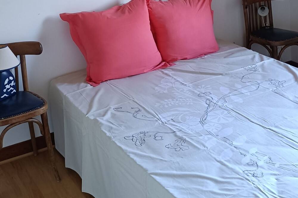 Photo of Bedroom in Gardouch