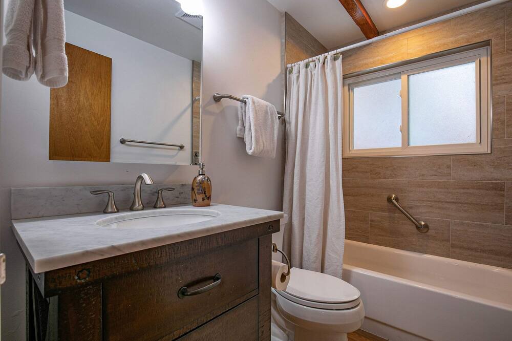 Photo of Bathroom in Brockway