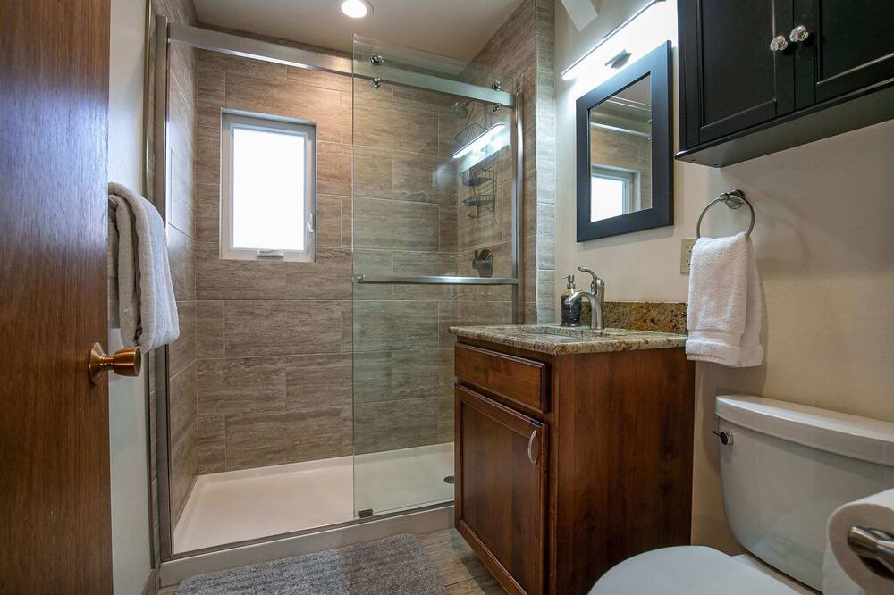 Photo of Bathroom in Brockway