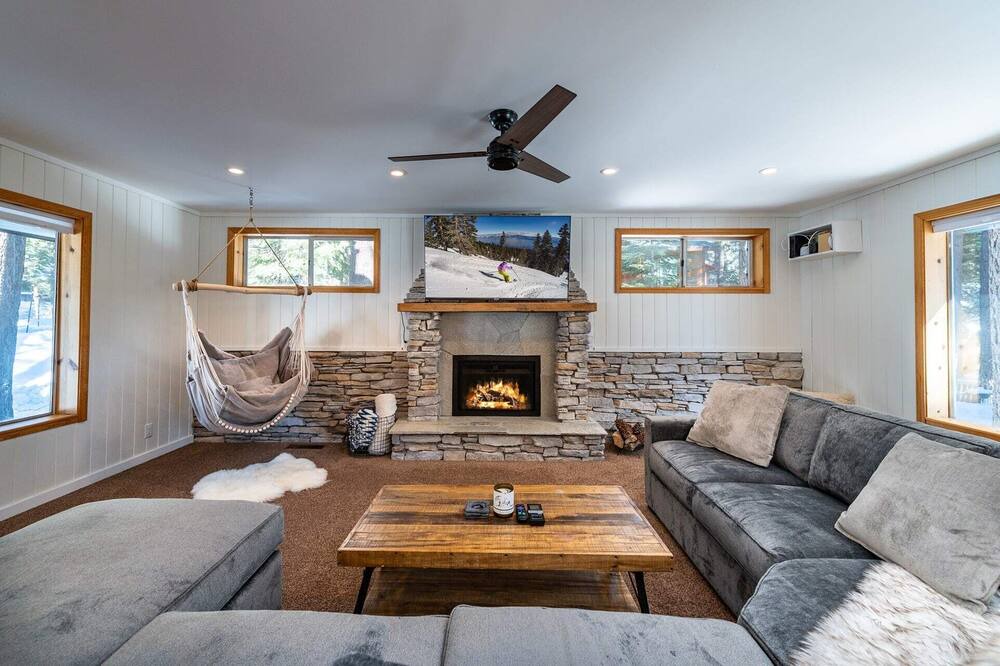 Photo of Livingroom in Ridgewood