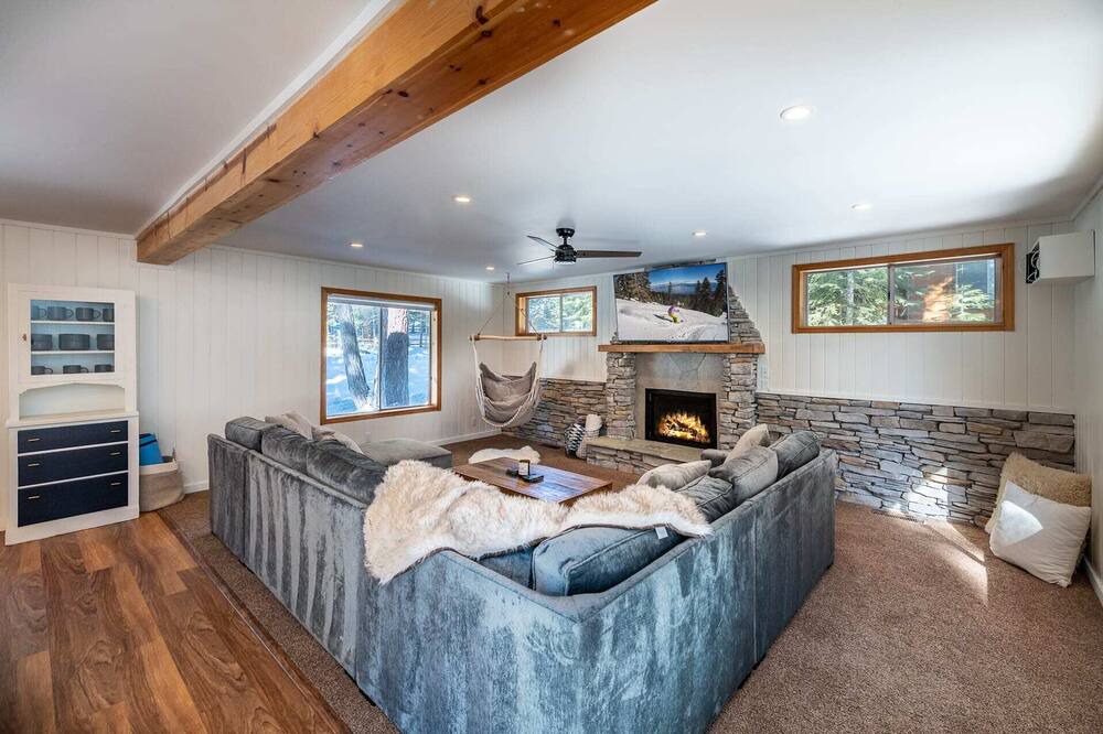 Photo of Livingroom in Ridgewood