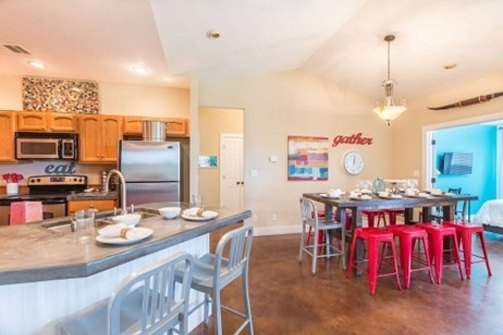 Photo of Kitchen in Apache Shores