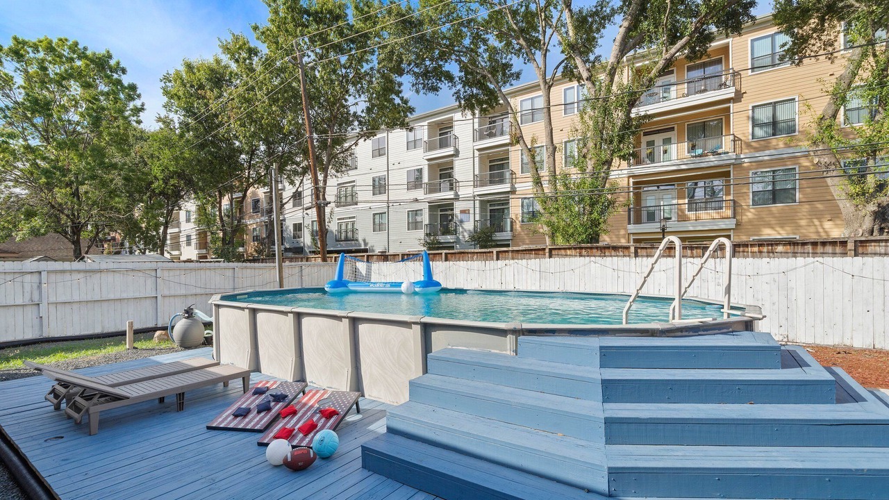 Photo of Outdoor in Brookhollow