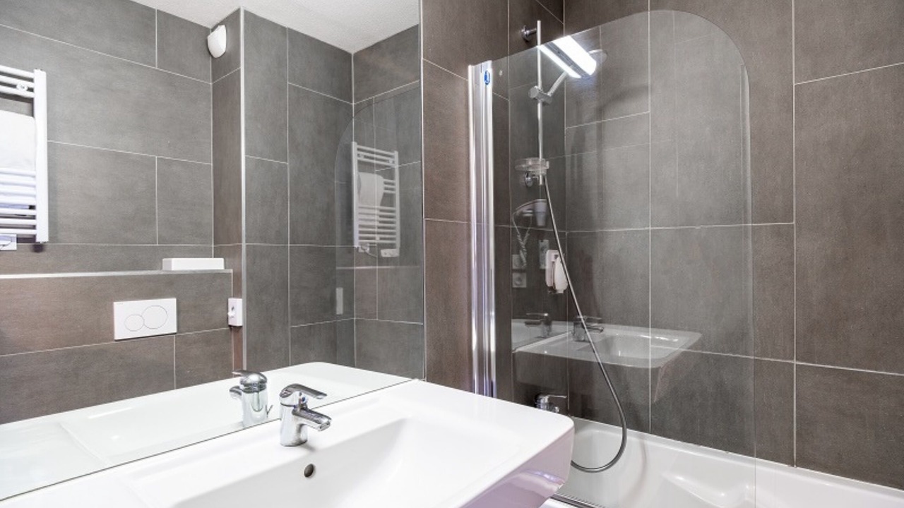 Photo of Bathroom in Juvignac