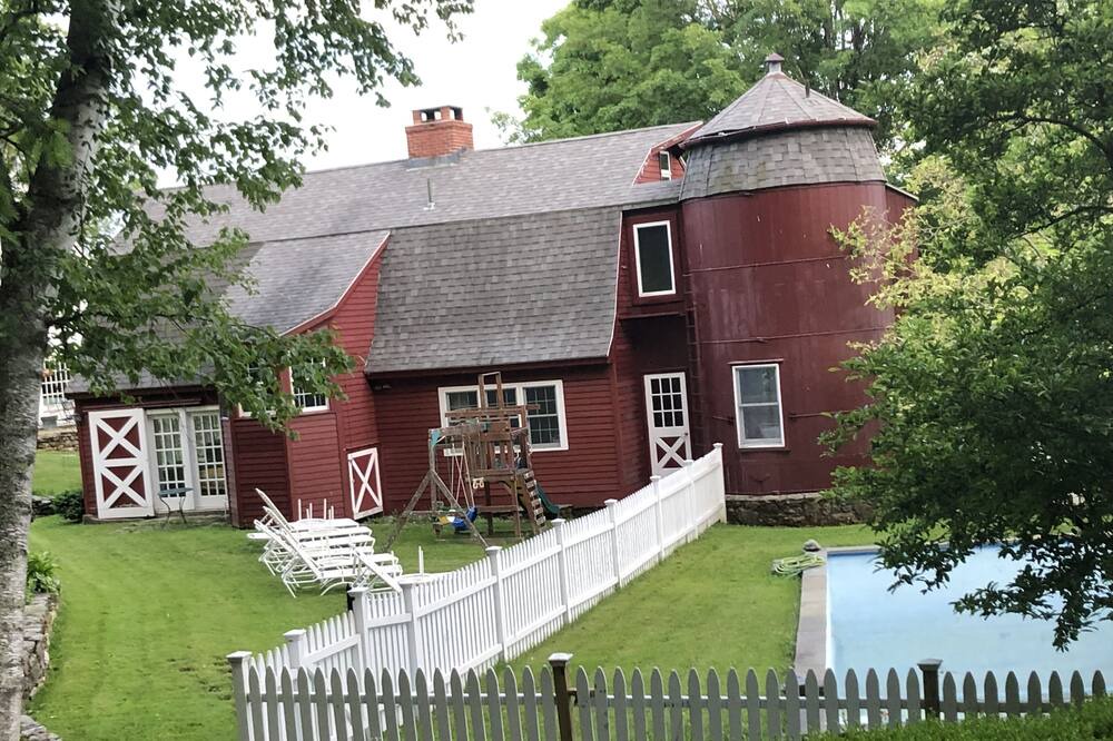 Photo of Outdoor in West Stockbridge