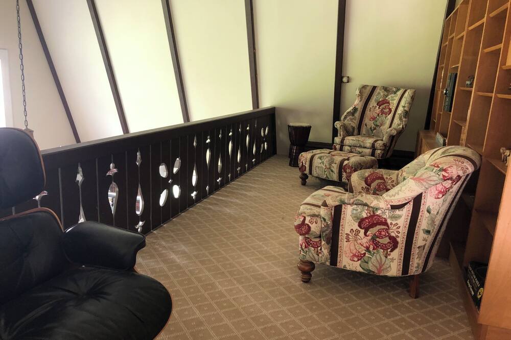 Photo of Livingroom in West Stockbridge