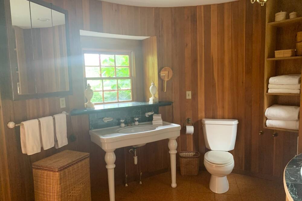 Photo of Bathroom in West Stockbridge
