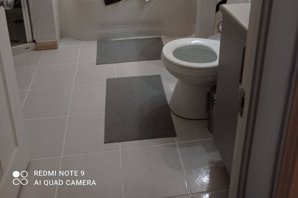 Photo of Bathroom in Cote-Saint-Paul