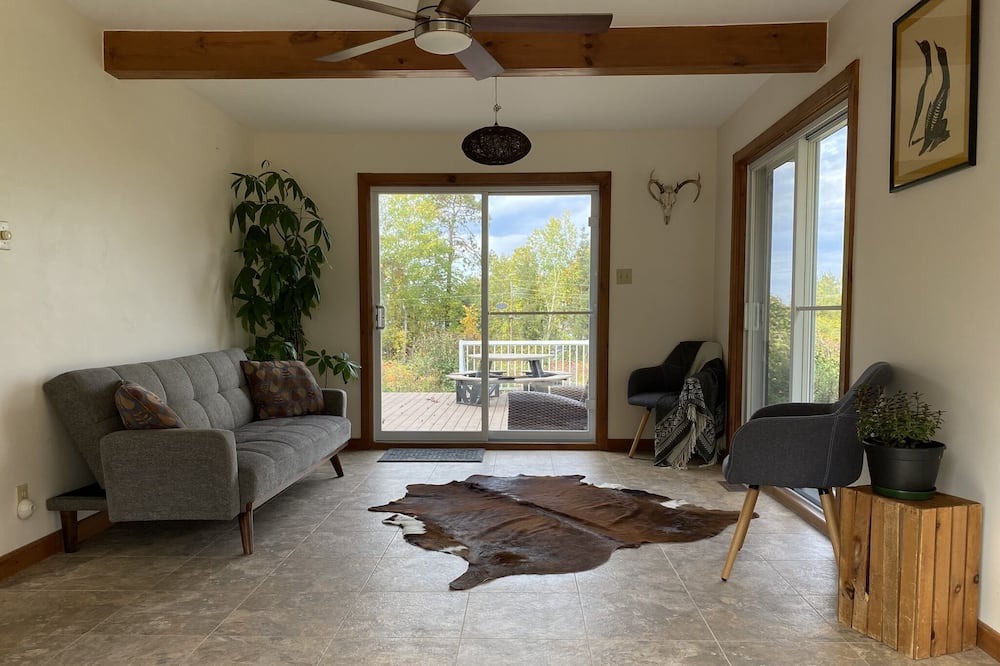 Photo of Livingroom in Calabogie
