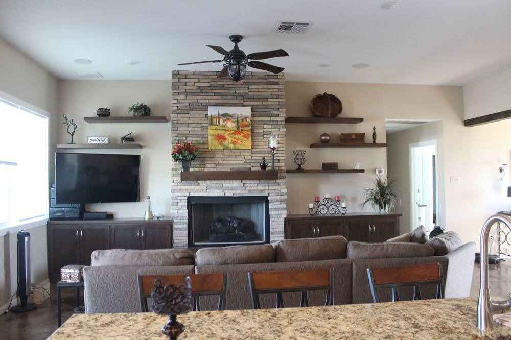 Photo of Bedroom in Kaufman County