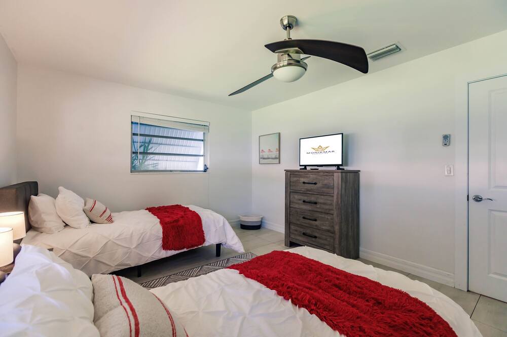 Photo of Bedroom in Central Corals