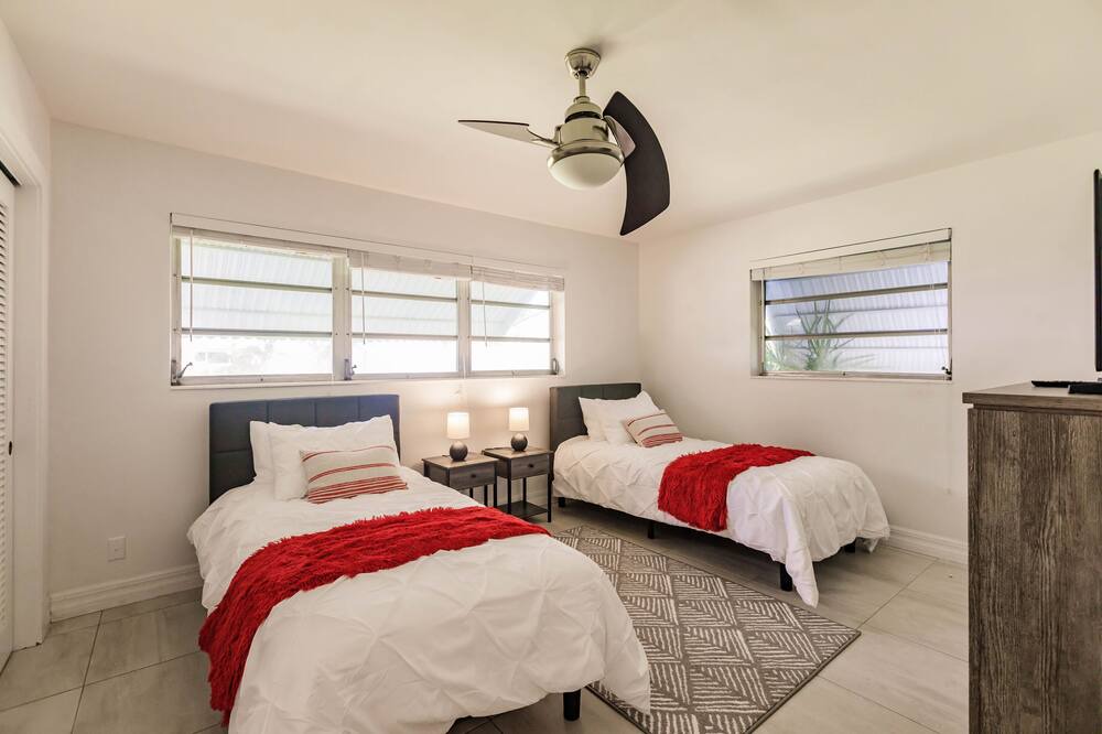 Photo of Bedroom in Central Corals