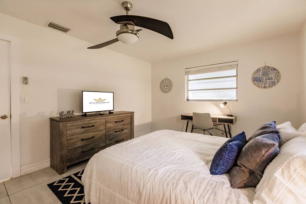 Photo of Bedroom in Central Corals