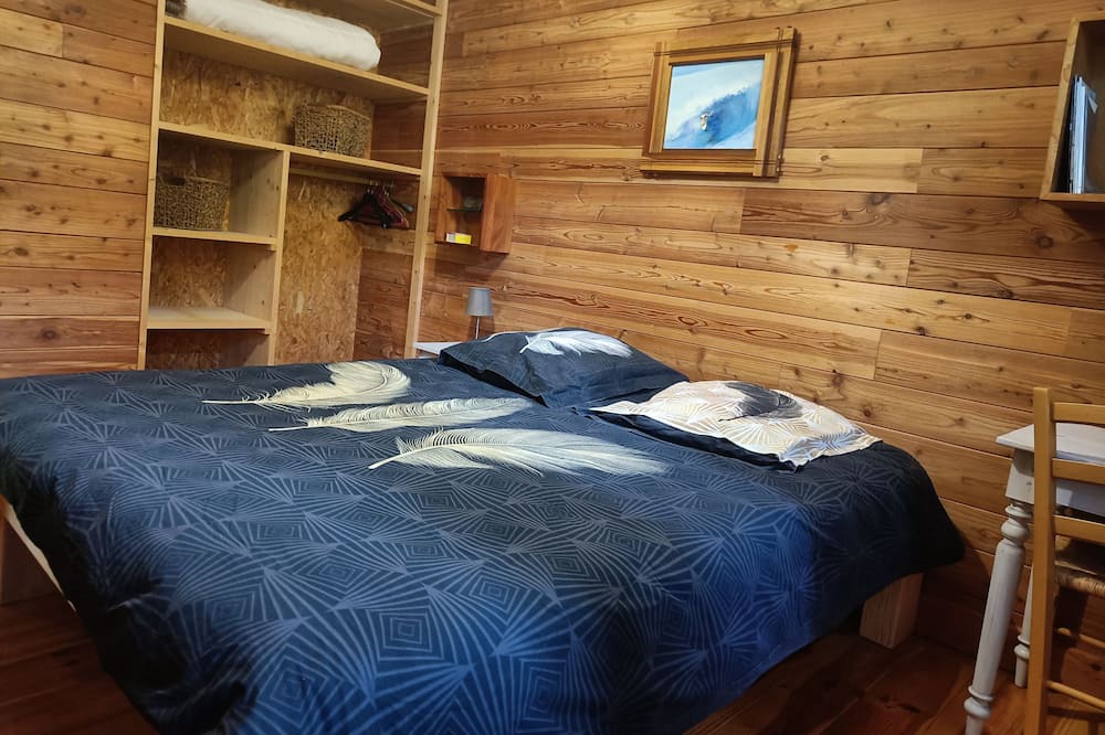 Photo of Bedroom in Roquefort-les-Cascades