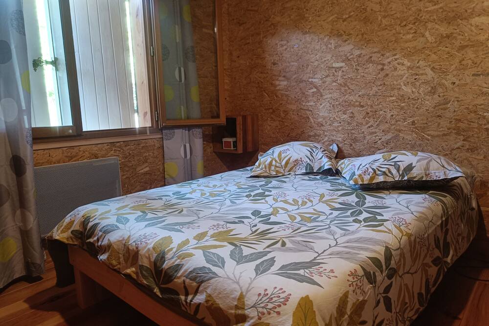 Photo of Bedroom in Roquefort-les-Cascades