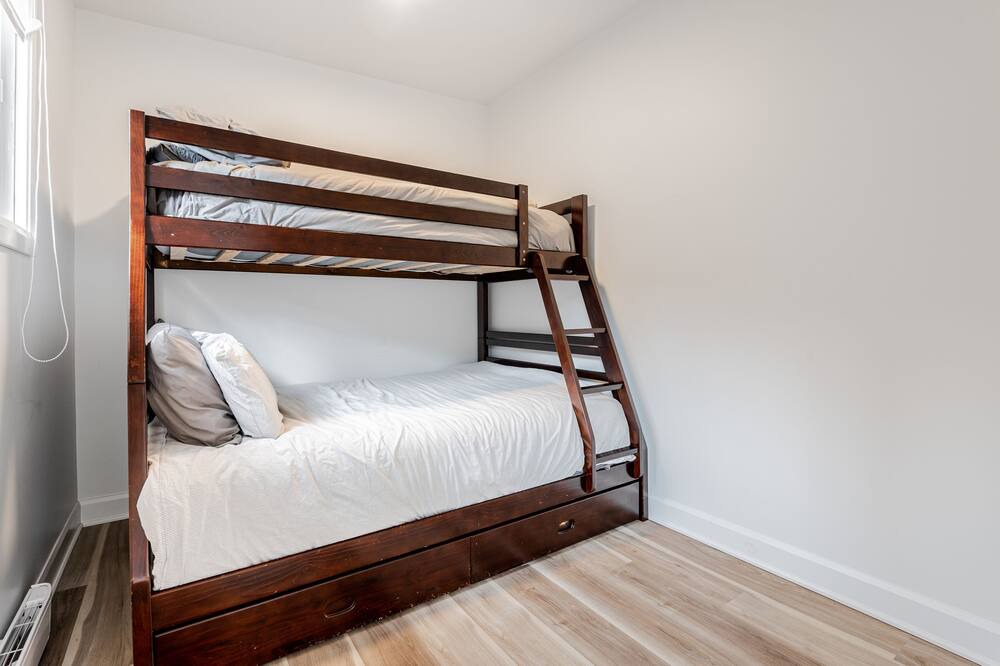 Photo of Bedroom in Saint Zenon