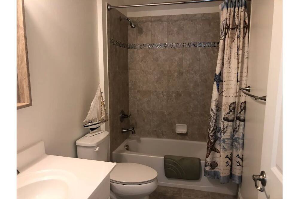 Photo of Bathroom in The Glade