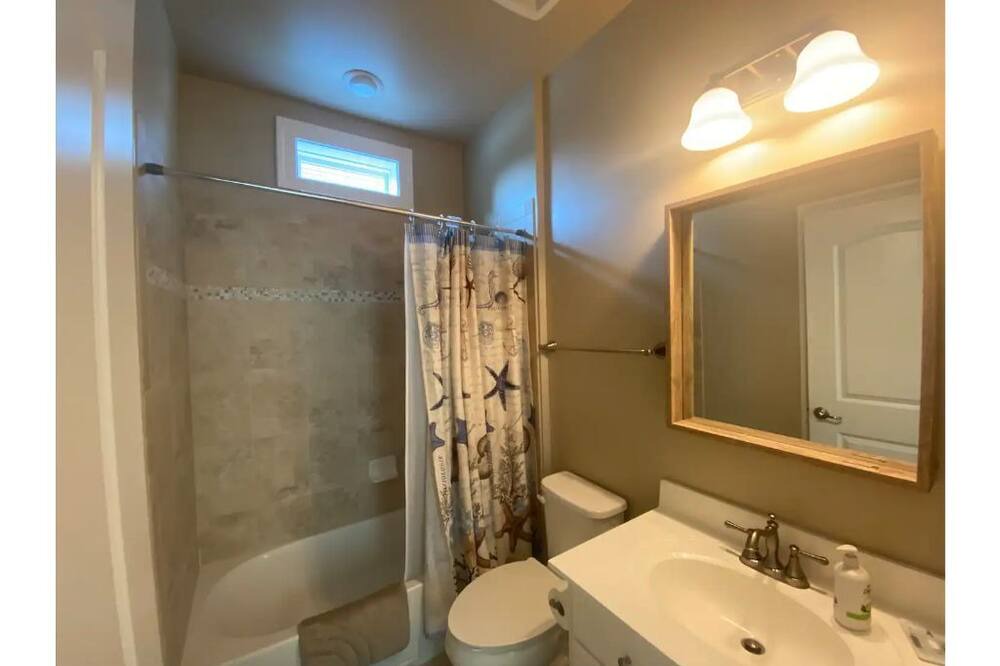 Photo of Bathroom in The Glade