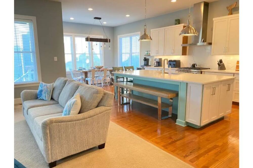 Photo of Others in The Glade