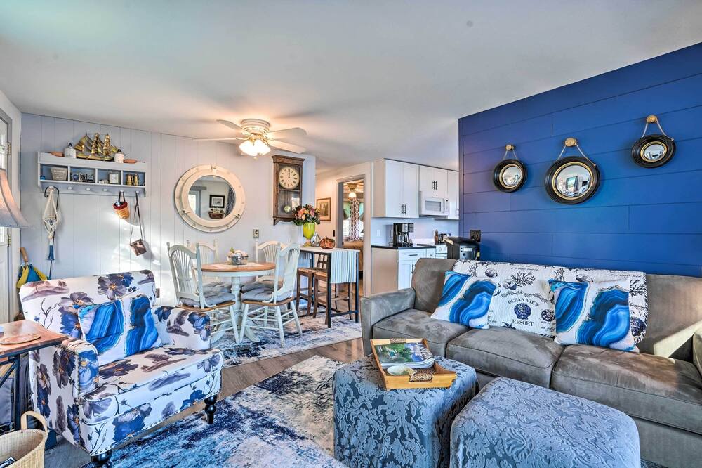 Photo of Livingroom in Tully
