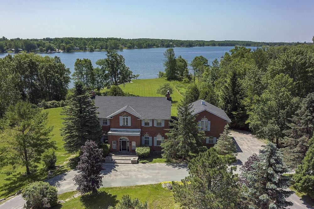 Photo of Outdoor in Kingston