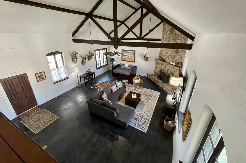 Photo of Bedroom in Brackettville