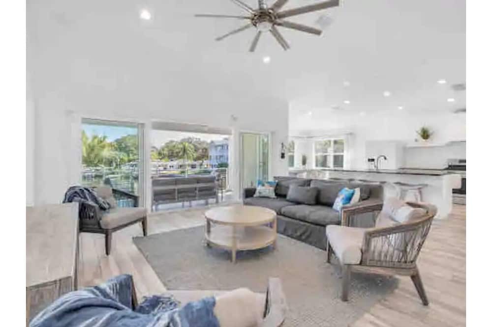 Photo of Others in Point Seaside