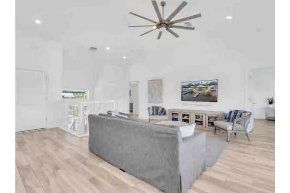 Photo of Others in Point Seaside