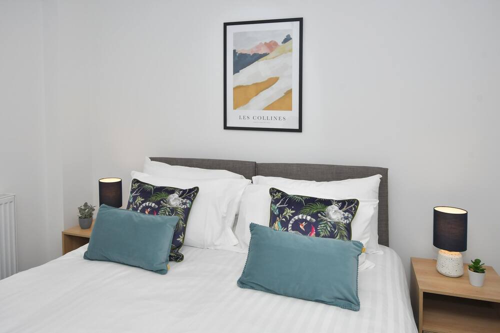 Photo of Bedroom in Stoke-on-Trent