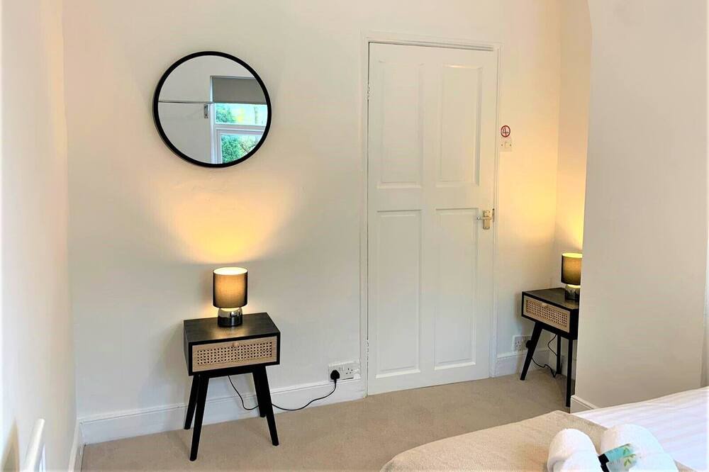 Photo of Bedroom in Newcastle-Under-Lyme
