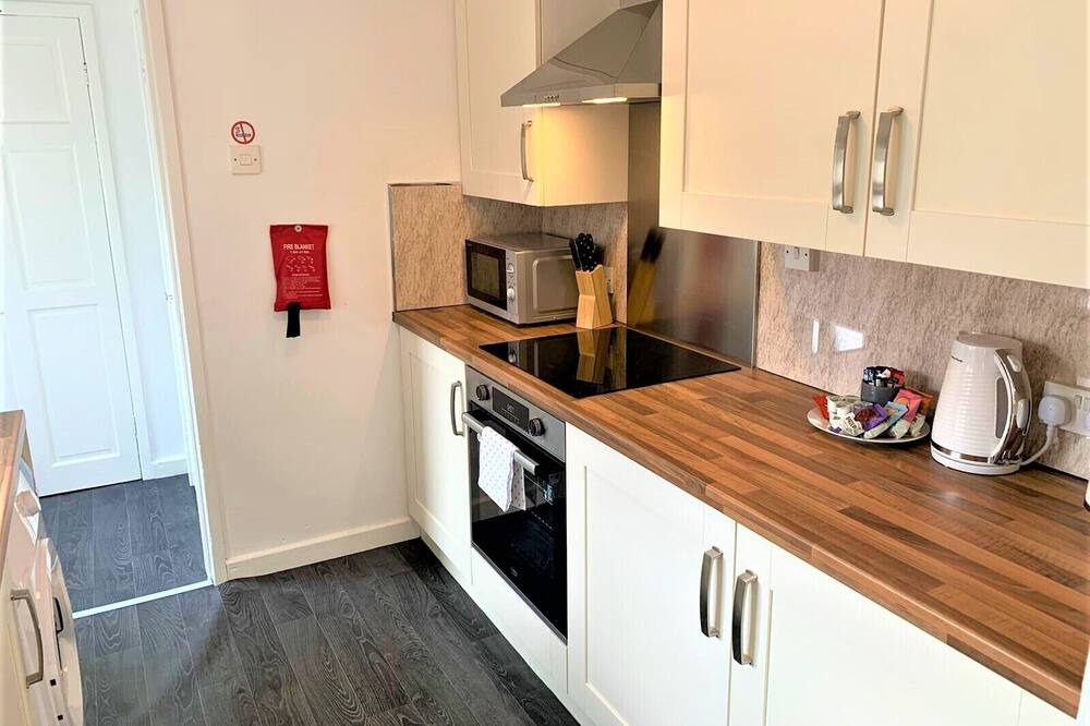 Photo of Kitchen in Newcastle-Under-Lyme