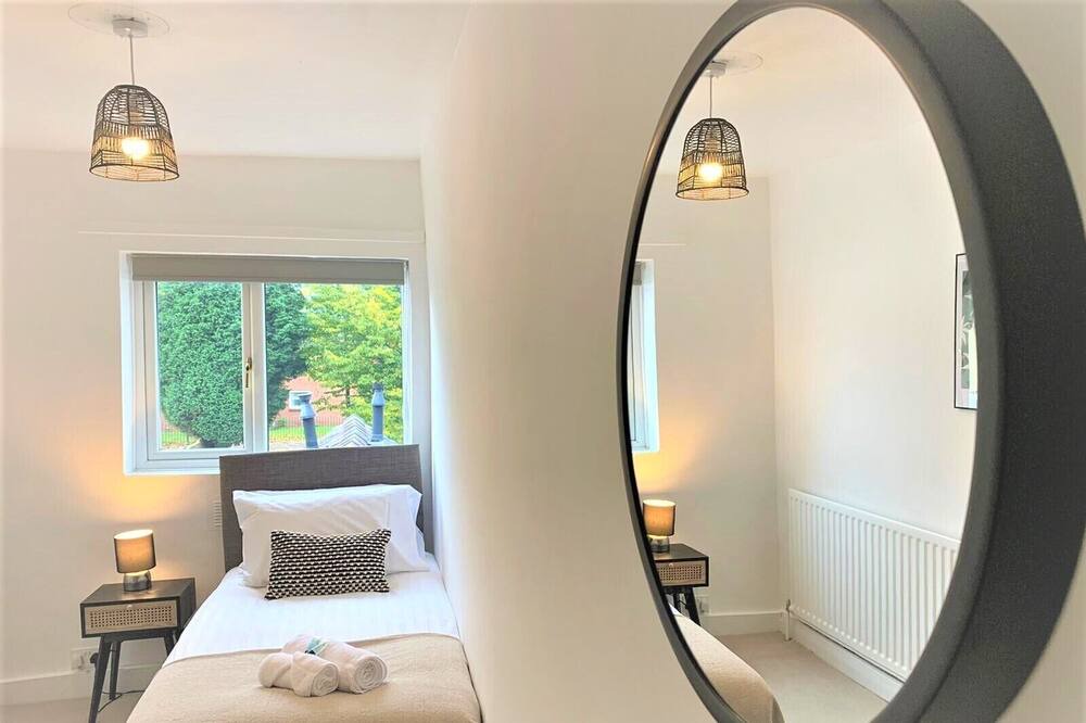 Photo of Bedroom in Newcastle-Under-Lyme