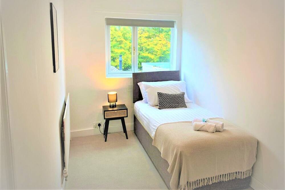 Photo of Bedroom in Newcastle-Under-Lyme