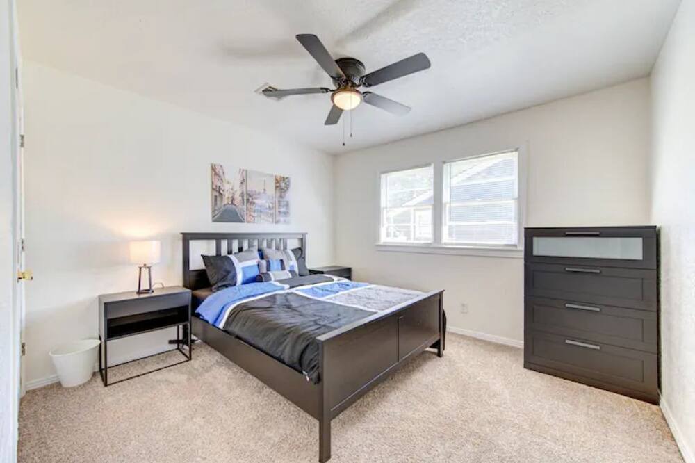 Photo of Bedroom in Beaumont
