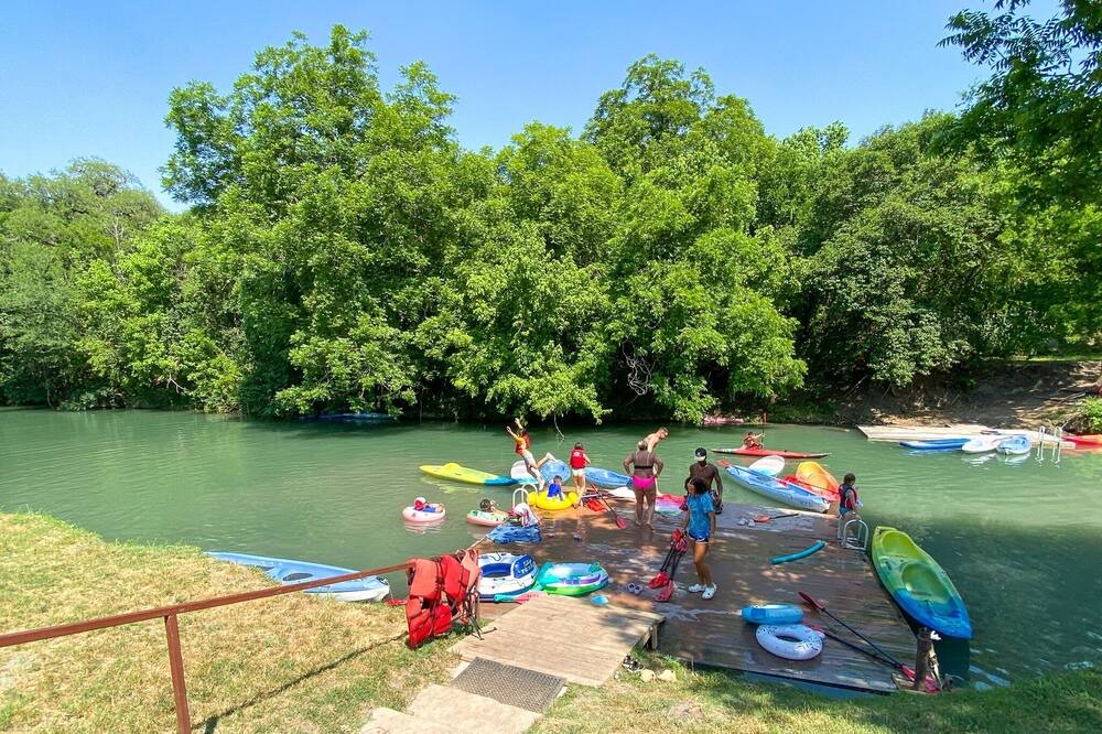 Photo of Others in Seguin
