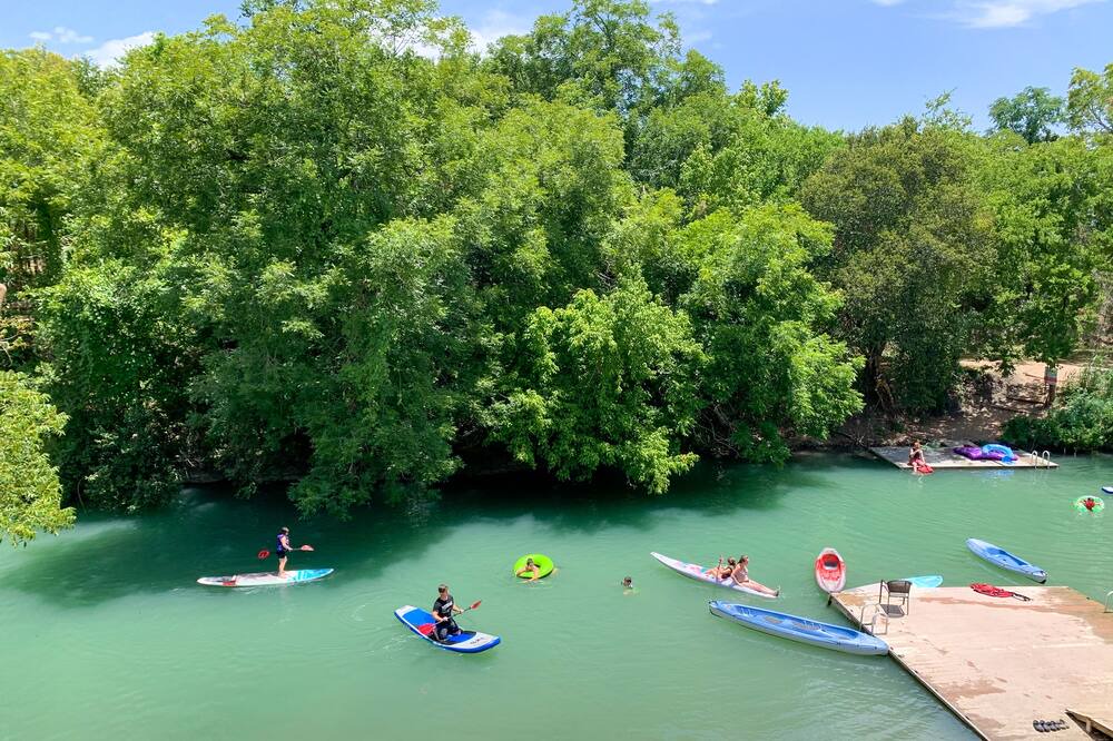 Photo of Others in Seguin