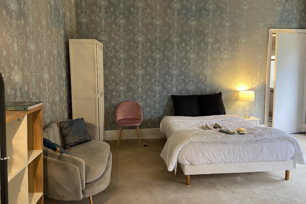 Photo of Bedroom in Andresy