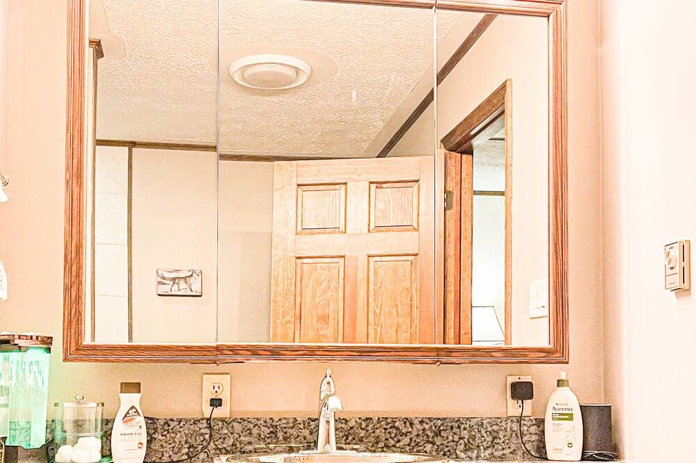 Photo of Bathroom in Greentown
