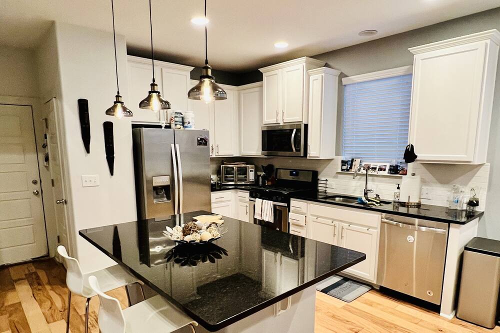Photo of Kitchen in Montopolis