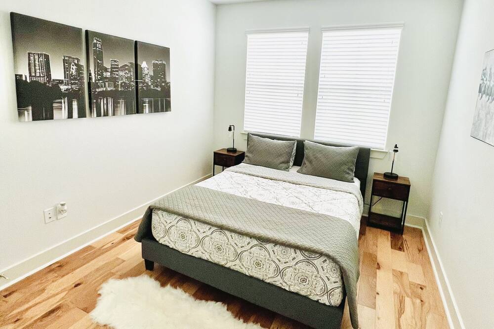 Photo of Bedroom in Montopolis