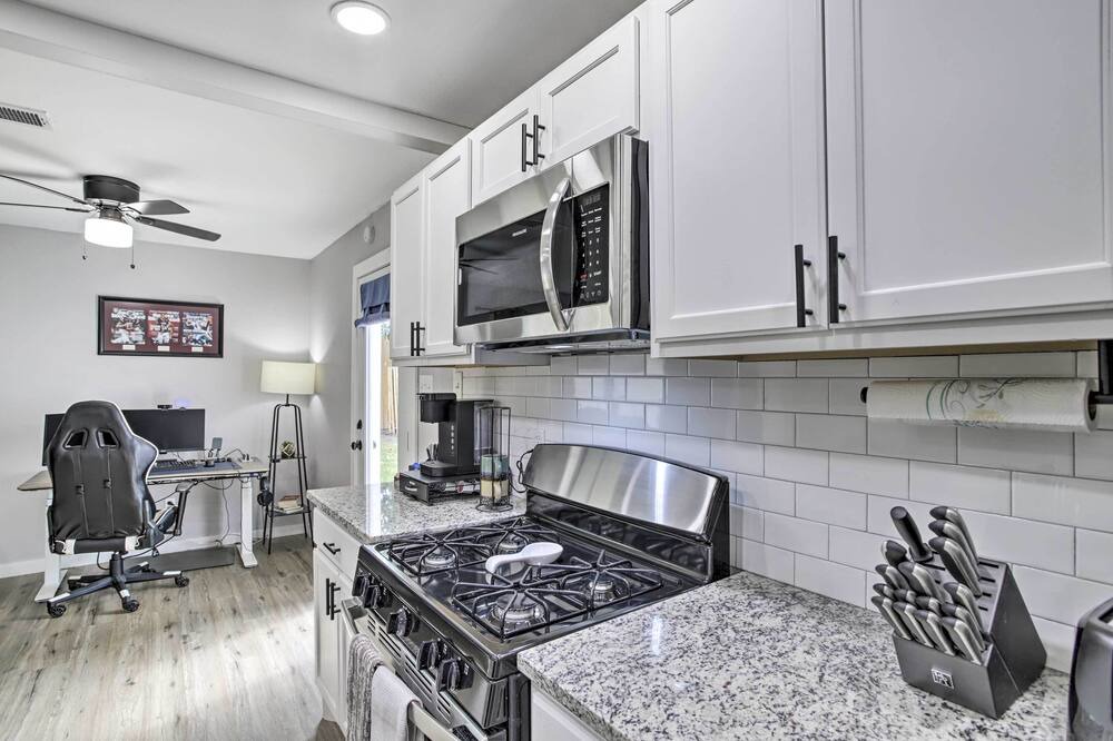Photo of Kitchen in Garden Oaks