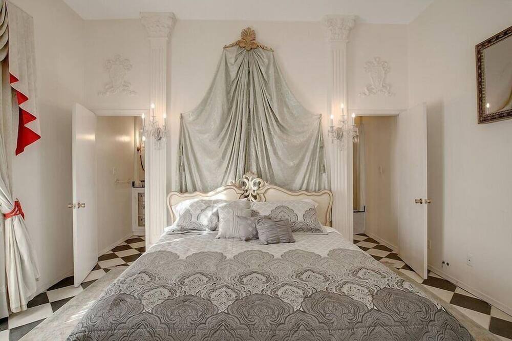 Photo of Bedroom in Southeast Heights