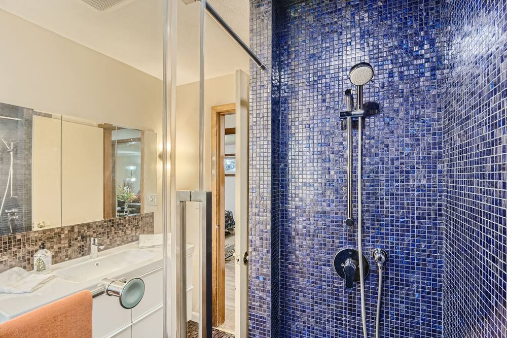 Photo of Bathroom in Hazelwood