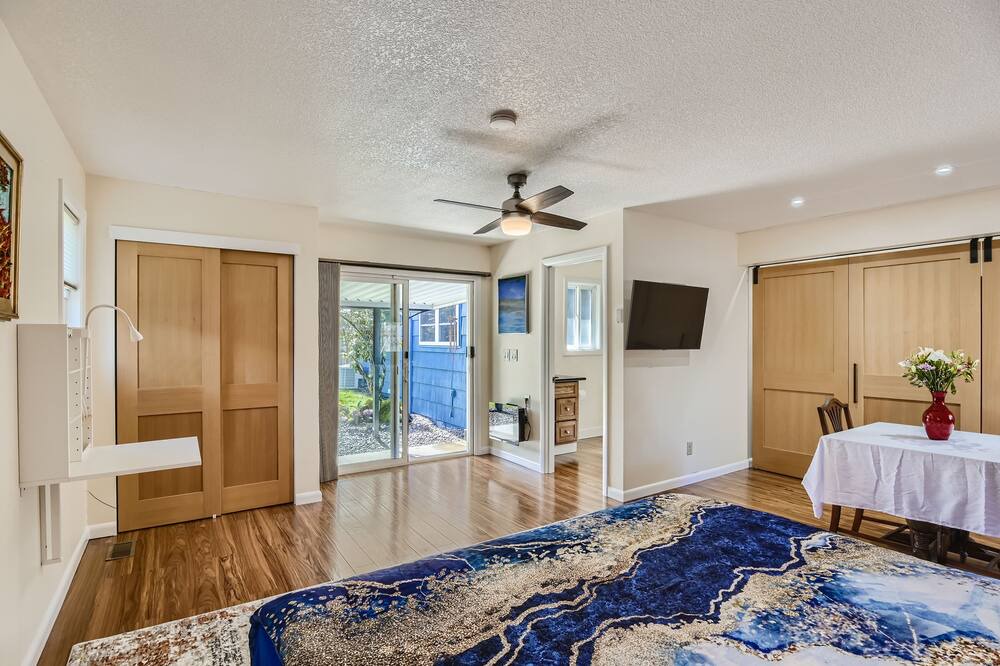 Photo of Outdoor in Hazelwood