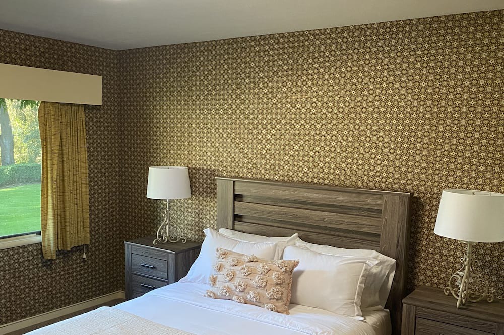 Photo of Bedroom in Greenfield