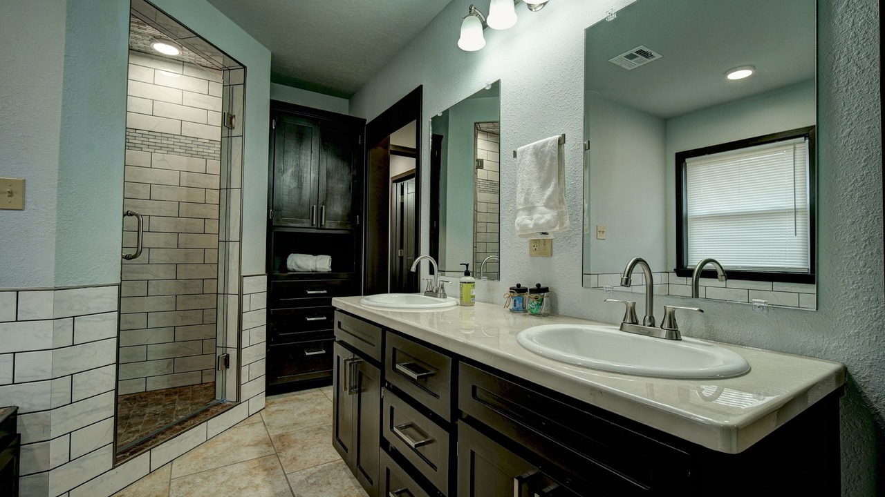 Photo of Bathroom in Woodward