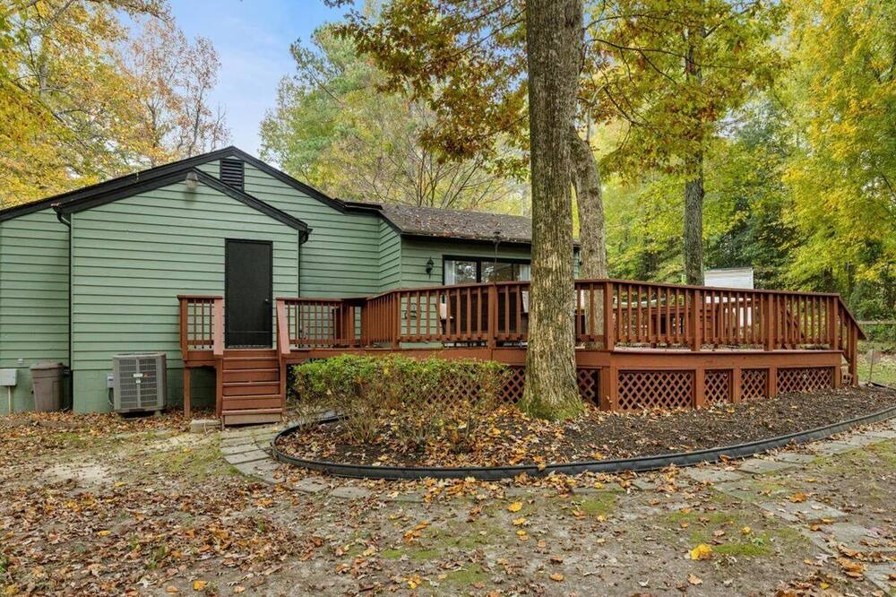 Photo of Outdoor in North Chesterfield