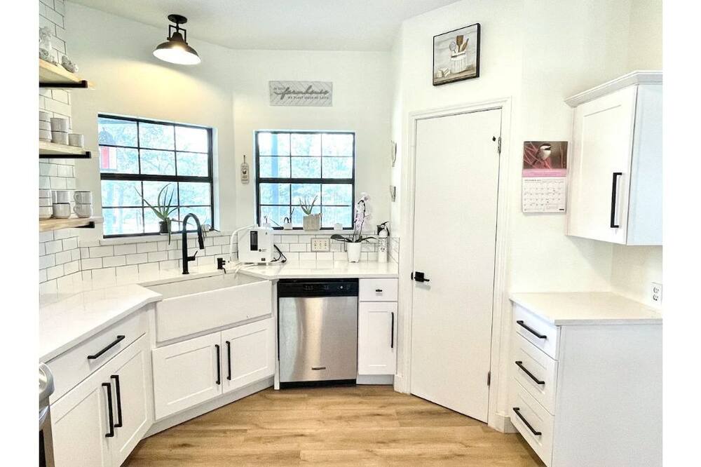 Photo of Kitchen in Cedar Creek