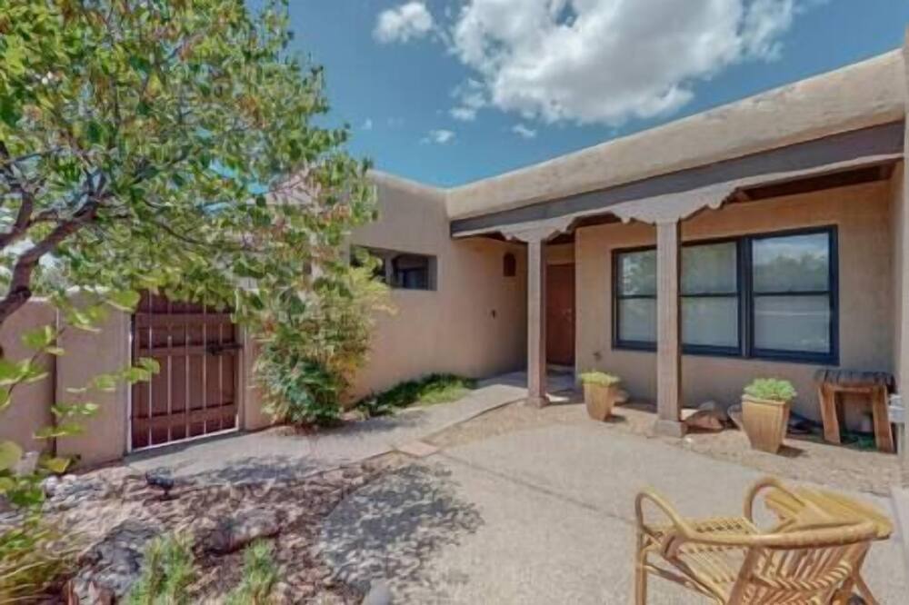 Photo of Outdoor in Sandia Heights South
